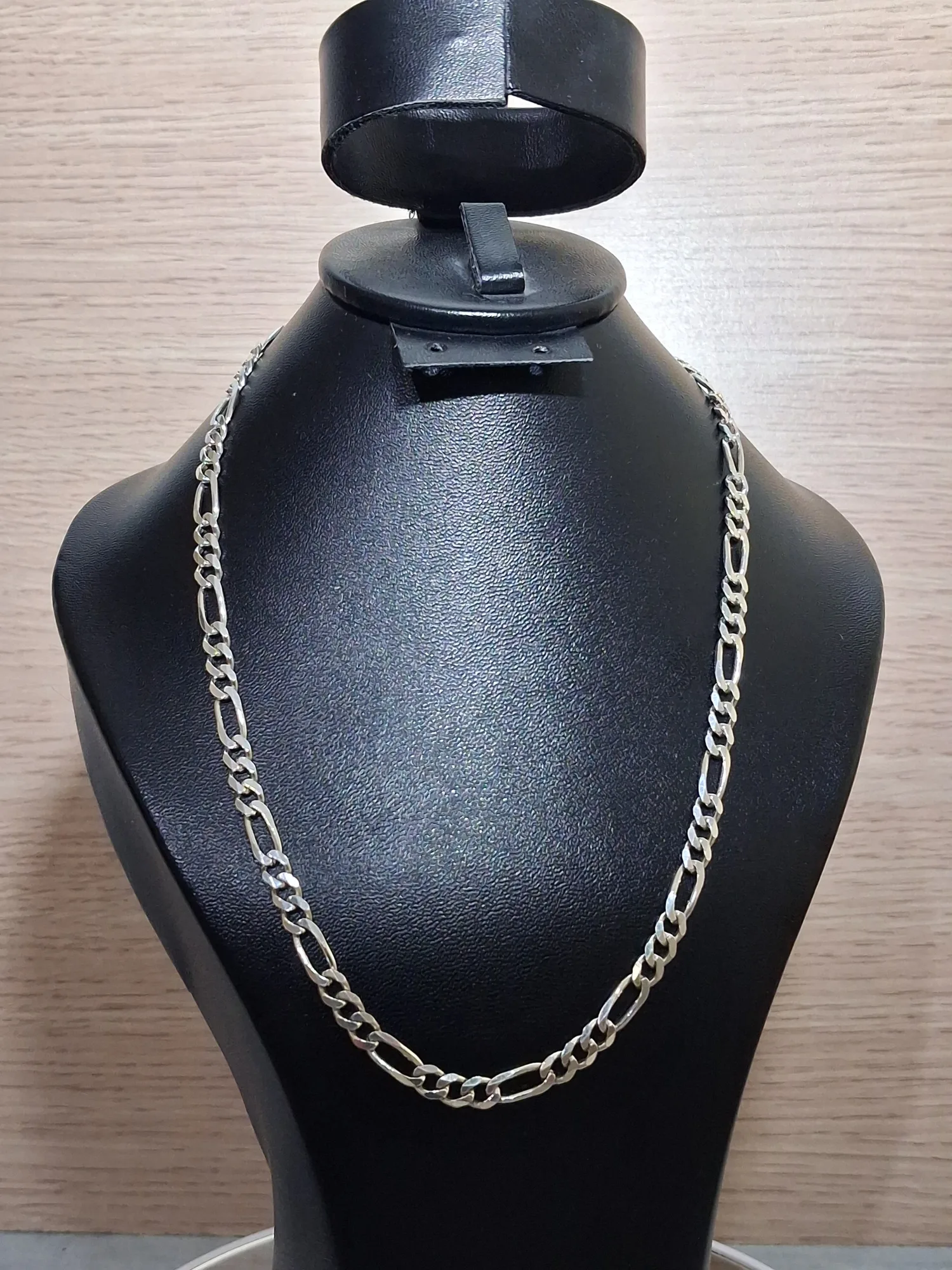 سلسلة كارتي فضة  925 ✨ فخامة وأناقة رجالية 🖤